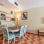 S30 Downtown House With Terrace